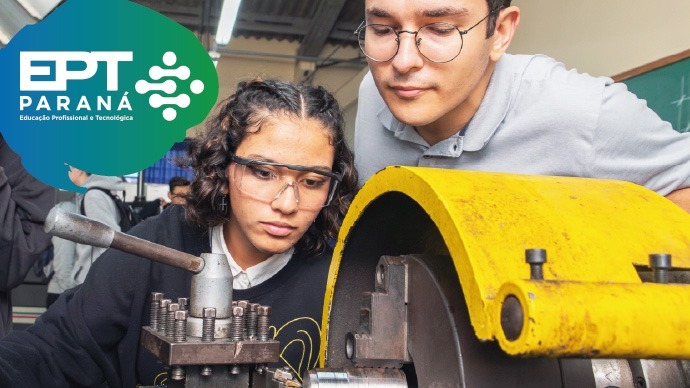 Imagem ilustrativa contendo estudantes da educação profissional e a logo do EPTEC