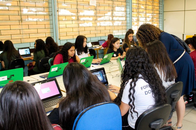 meninas-change-the-game