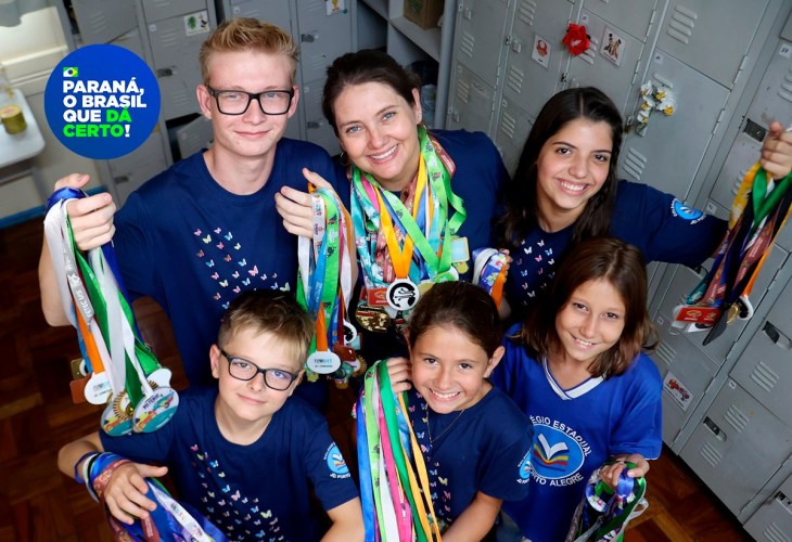 Clube de Ciências de colégio estadual em Toledo transforma alunos em jovens pesquisadores.